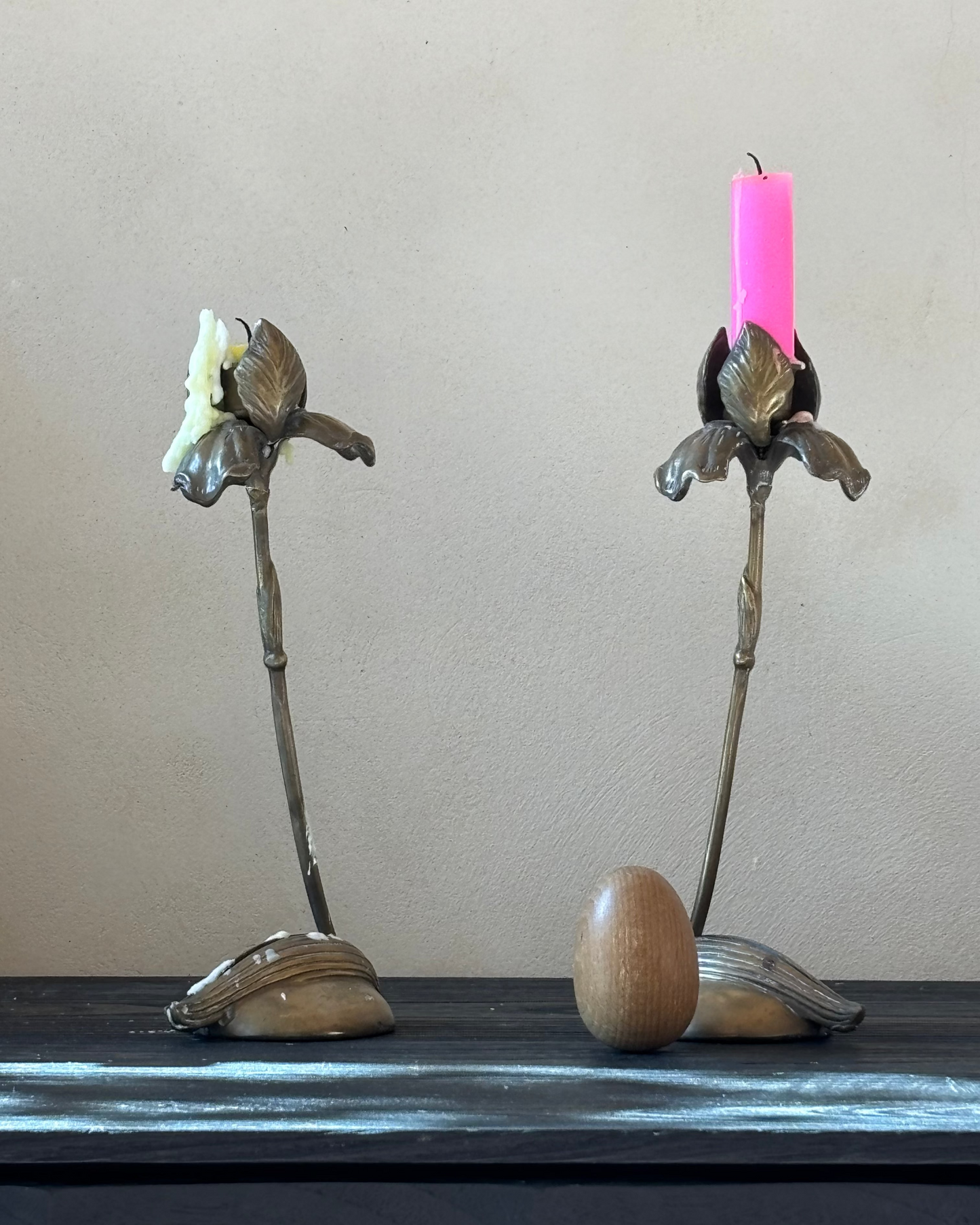 CANDELBRO DE BRONCE VINTAGE EN FORMA DE TULIPAN ABIERTO