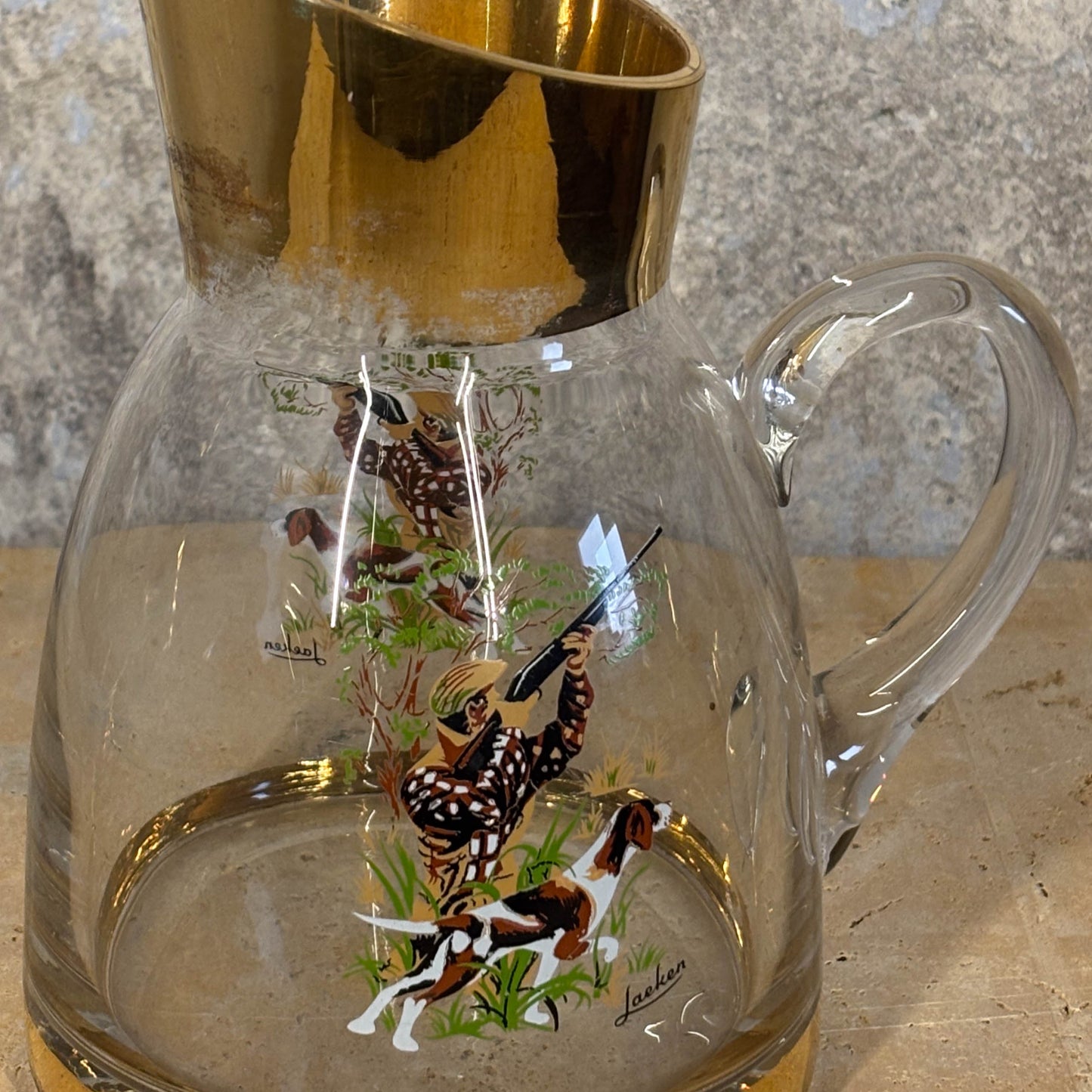 SET DE 4 VASOS Y JARRA TEMA CAZA.