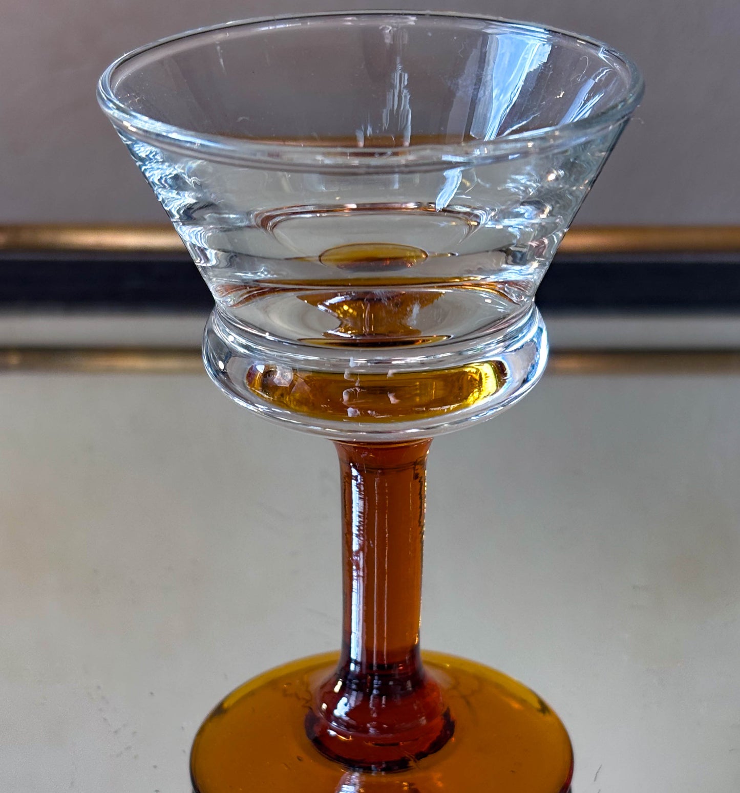 JUEGO DE 6 COPAS DE LICOR.