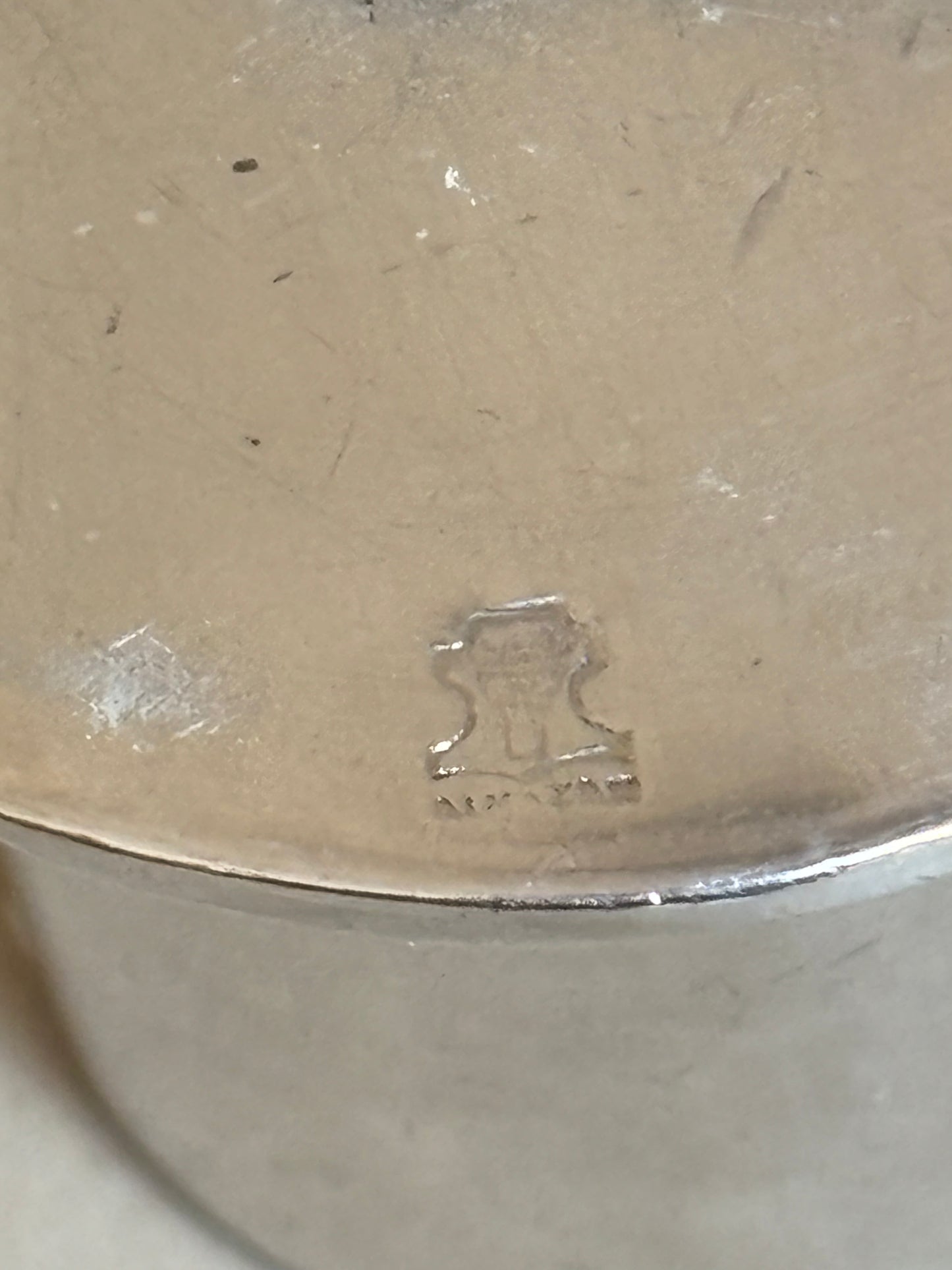 ABREBOTELLAS VINTAGE SOMBRERO DE COPA "ALMAZAN"