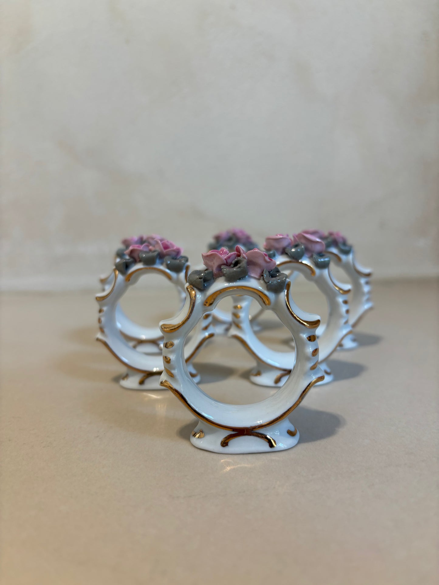 JUEGO DE 6 SERVILLETEROS VINTAGE DE PORCELANA