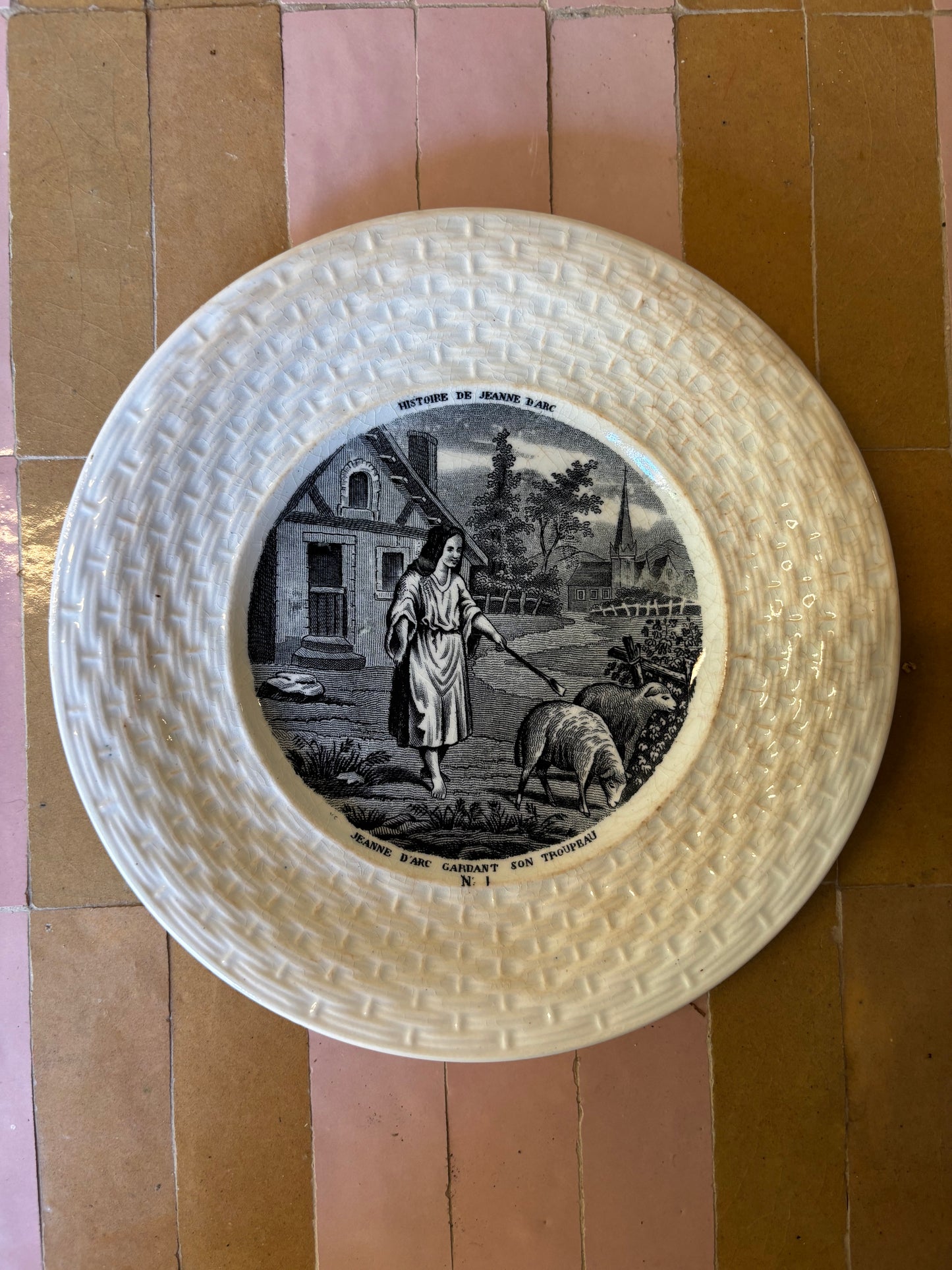 PLATOS PARLANTES "JEANNE D´ARC".