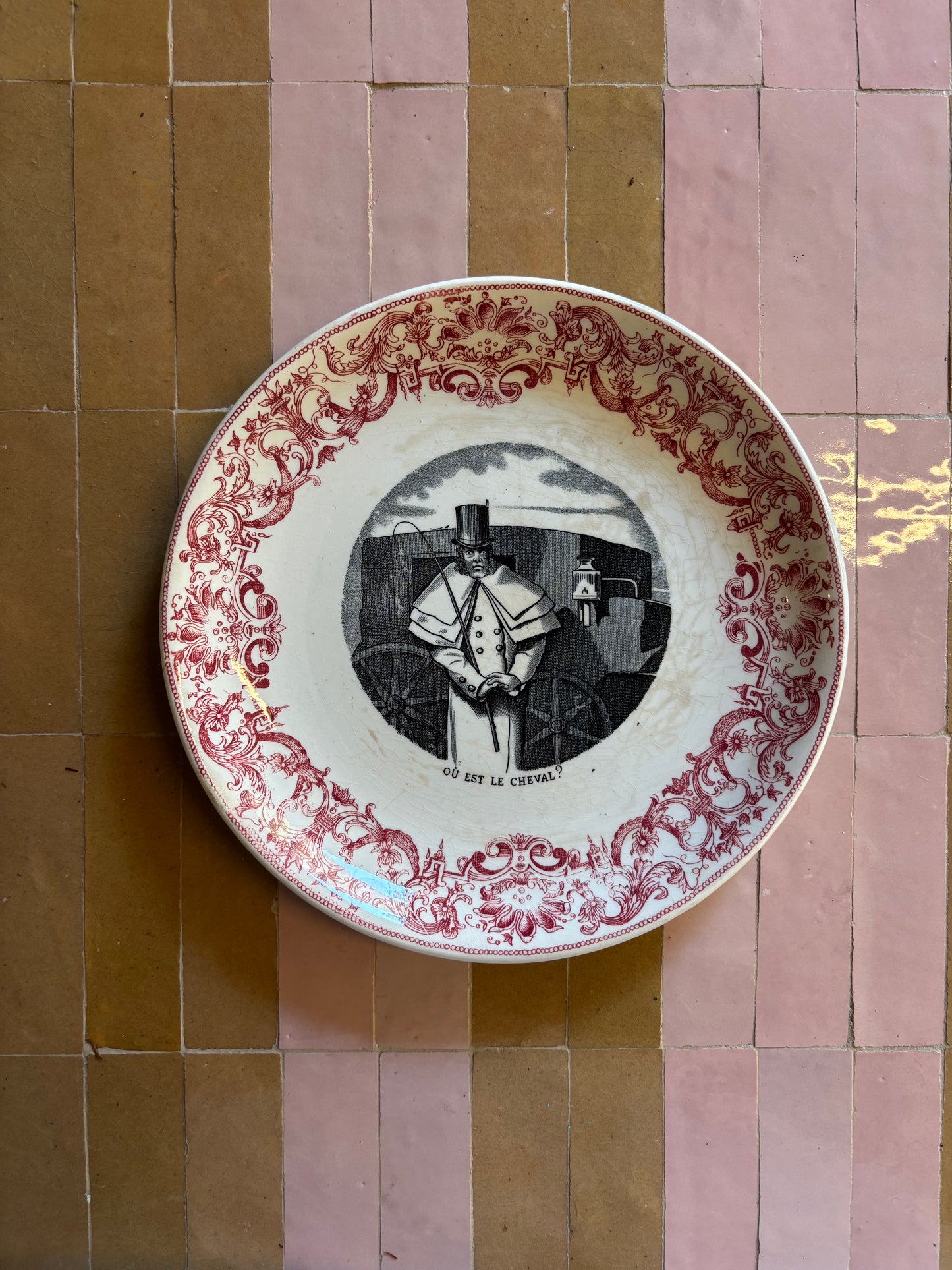 PLATOS PARLANTES COLECCIÓN HUMORISTICA "OÙ EST..."