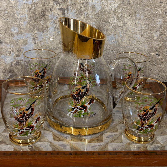 SET DE 4 VASOS Y JARRA TEMA CAZA.