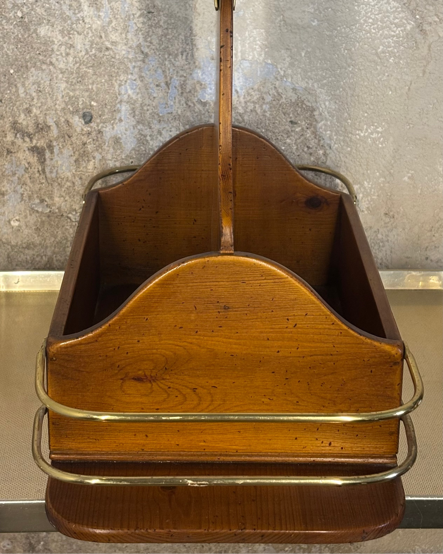 BANDEJA-PORTA BOTELLAS MID CENTURY MARCA VALENTÍ.