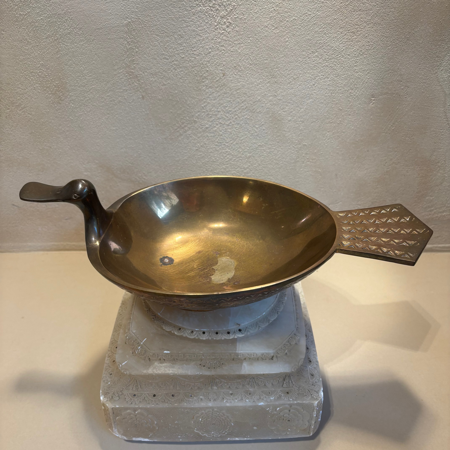 CUENCO FRUTERO EN BRONCE, VALENTÍ.