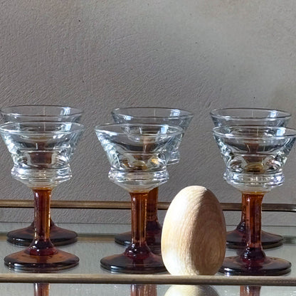 JUEGO DE 6 COPAS DE LICOR.