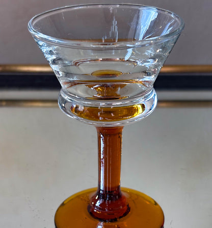 JUEGO DE 6 COPAS DE LICOR.