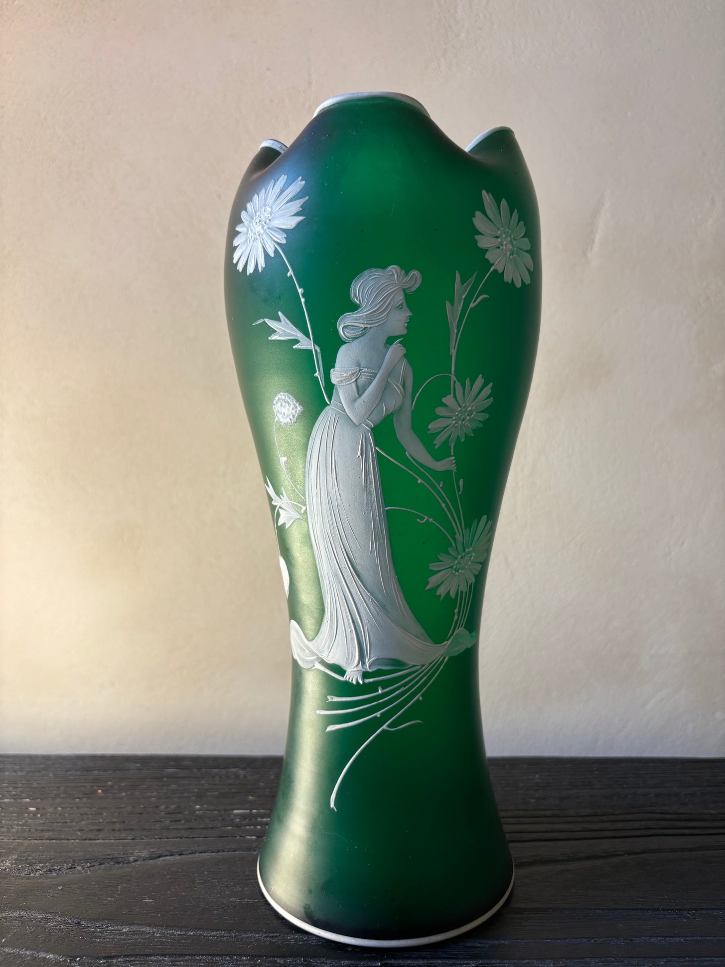 PAREJA DE JARRONES VICTORIANOS.