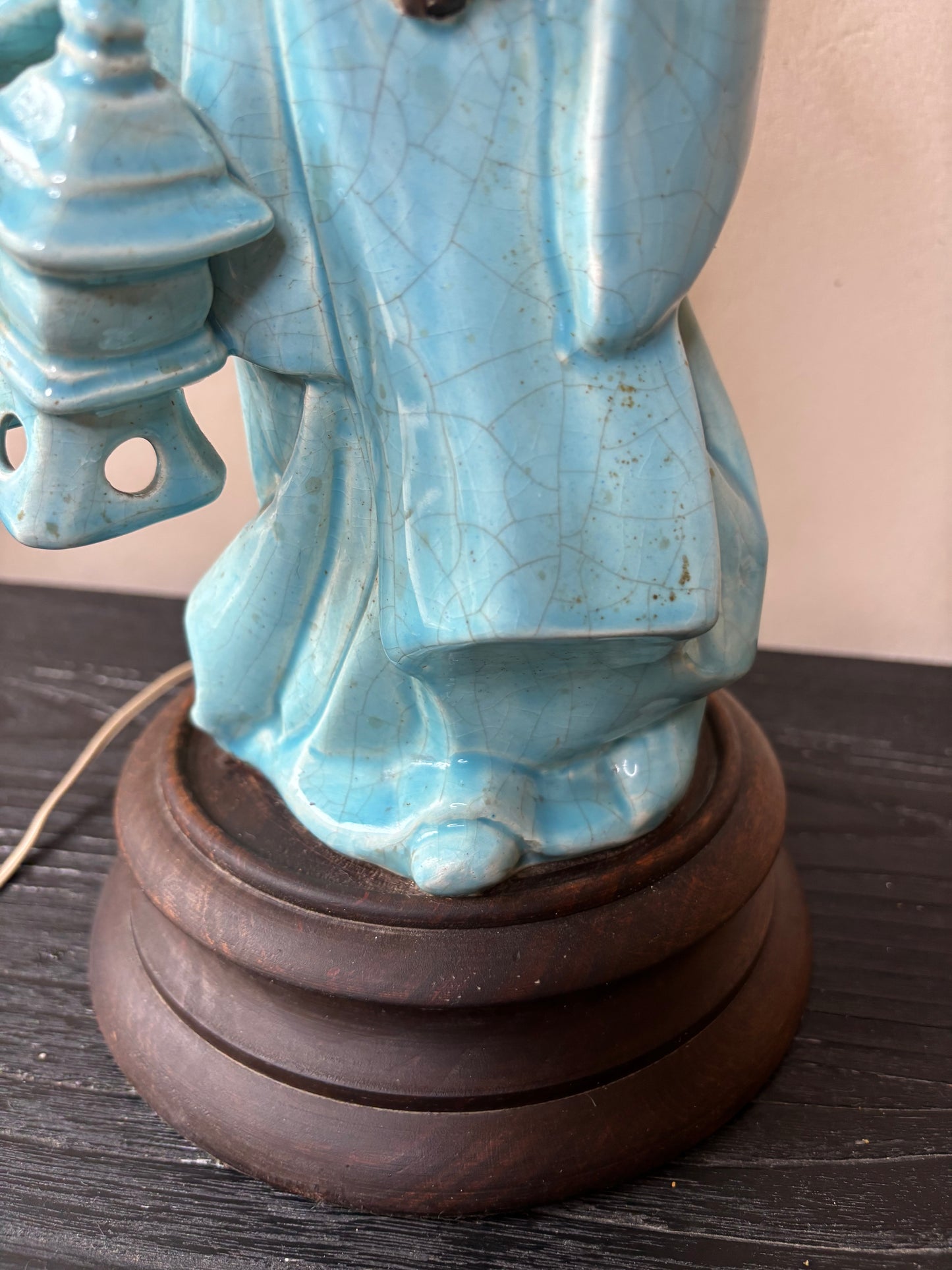 LAMPARA ANTIGUA PORCELANA CHINA.