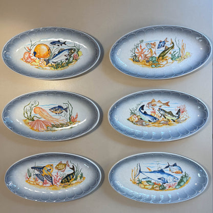 JUEGO DE 6 PLATOS CON FUENTE PARA SERVIR.