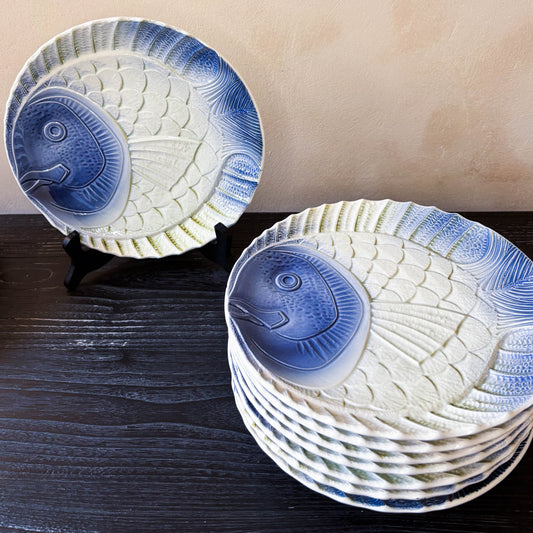 PLATOS EN BARBOTINE FORMA DE PEZ.