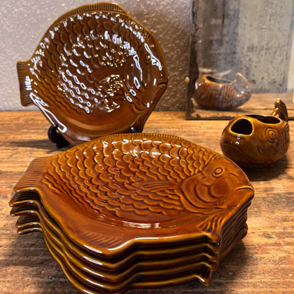 SET DE PLATOS FORMA DE PEZ.