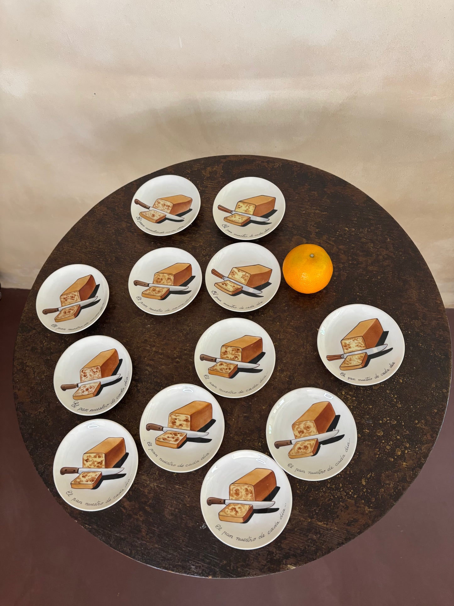 JUEGO DE 12 PLATOS PARA EL PAN.