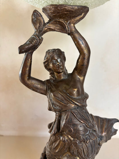 VIOLETERO JARRÓN MODERNISTA.