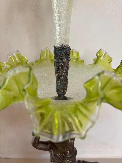 VIOLETERO JARRÓN MODERNISTA.