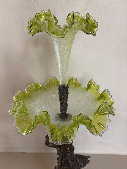 VIOLETERO JARRÓN MODERNISTA.