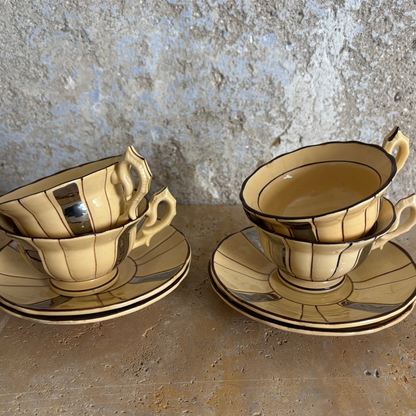 4 TAZAS DE TE/ CAFE ANTIGUO.