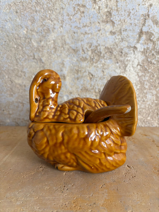 AZUCARERO EN FORMA DE PAVO.