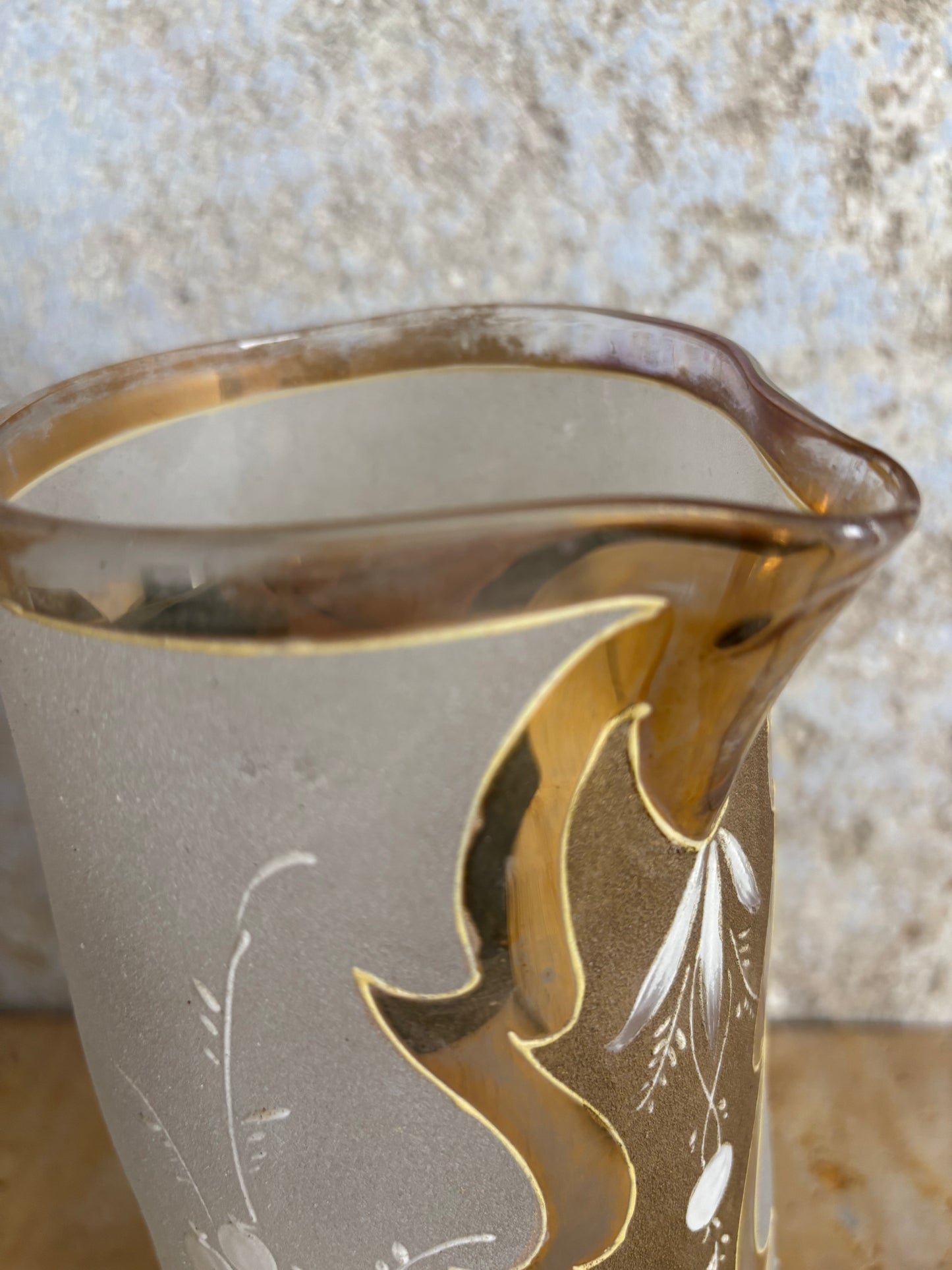 JARRA DE VIDRIO MODERNISTA