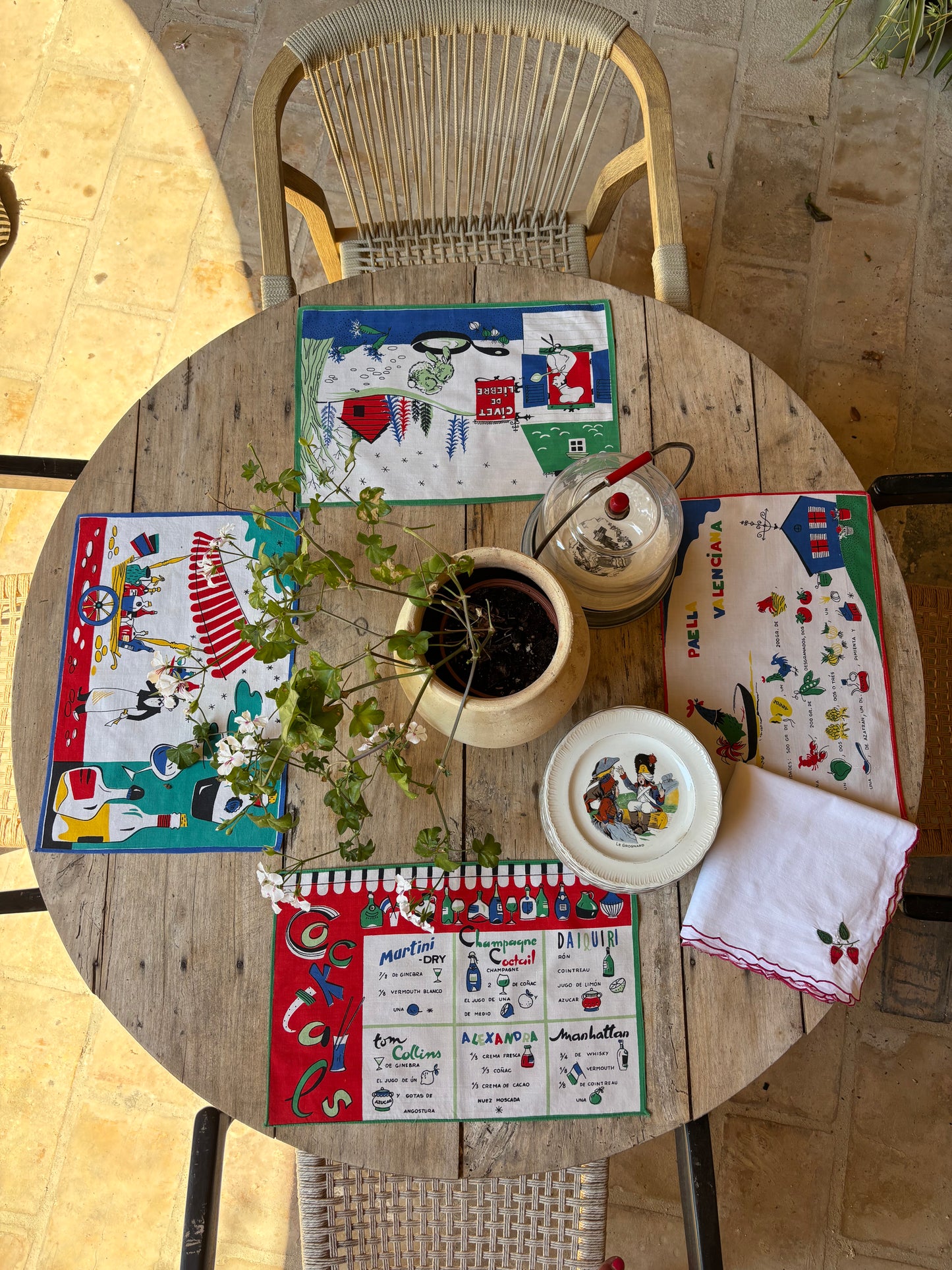 JUEGO DE 4 INDIVIDUALES VINTAGE