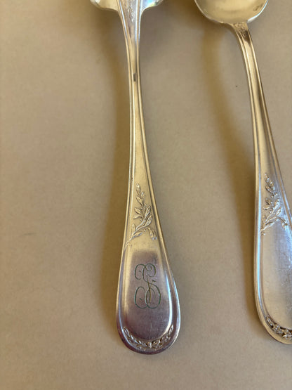 JUEGO DE CUBIERTOS EN PLATA SIGLO XIX.