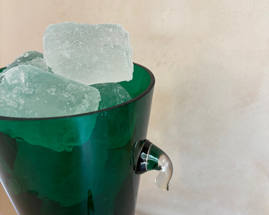 CUBITERA VINTAGE EN VIDRIO VERDE.