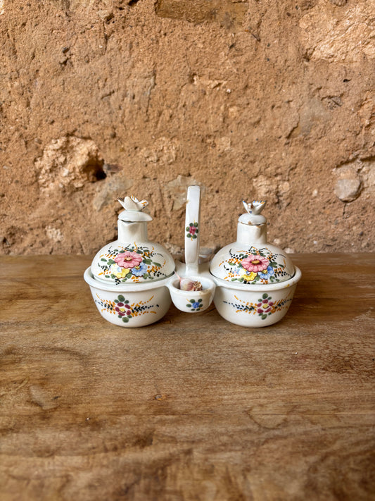 PAREJA DE VINAGRERAS ANTIGUAS DE MANISES.