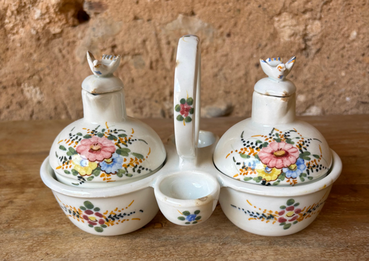 PAREJA DE VINAGRERAS ANTIGUAS DE MANISES.