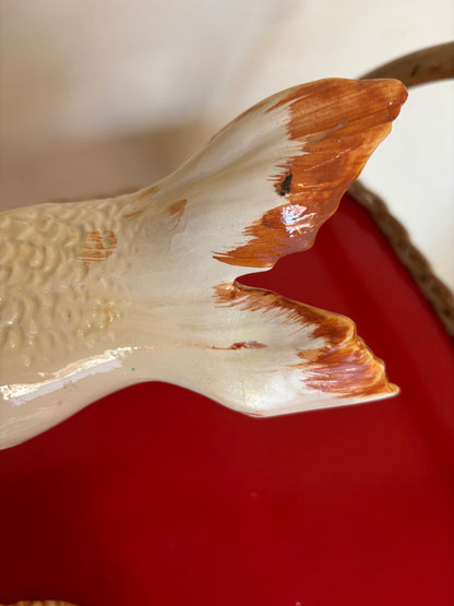 ANTIGUA SALSERA EN CERAMICA FORMA DE PEZ.