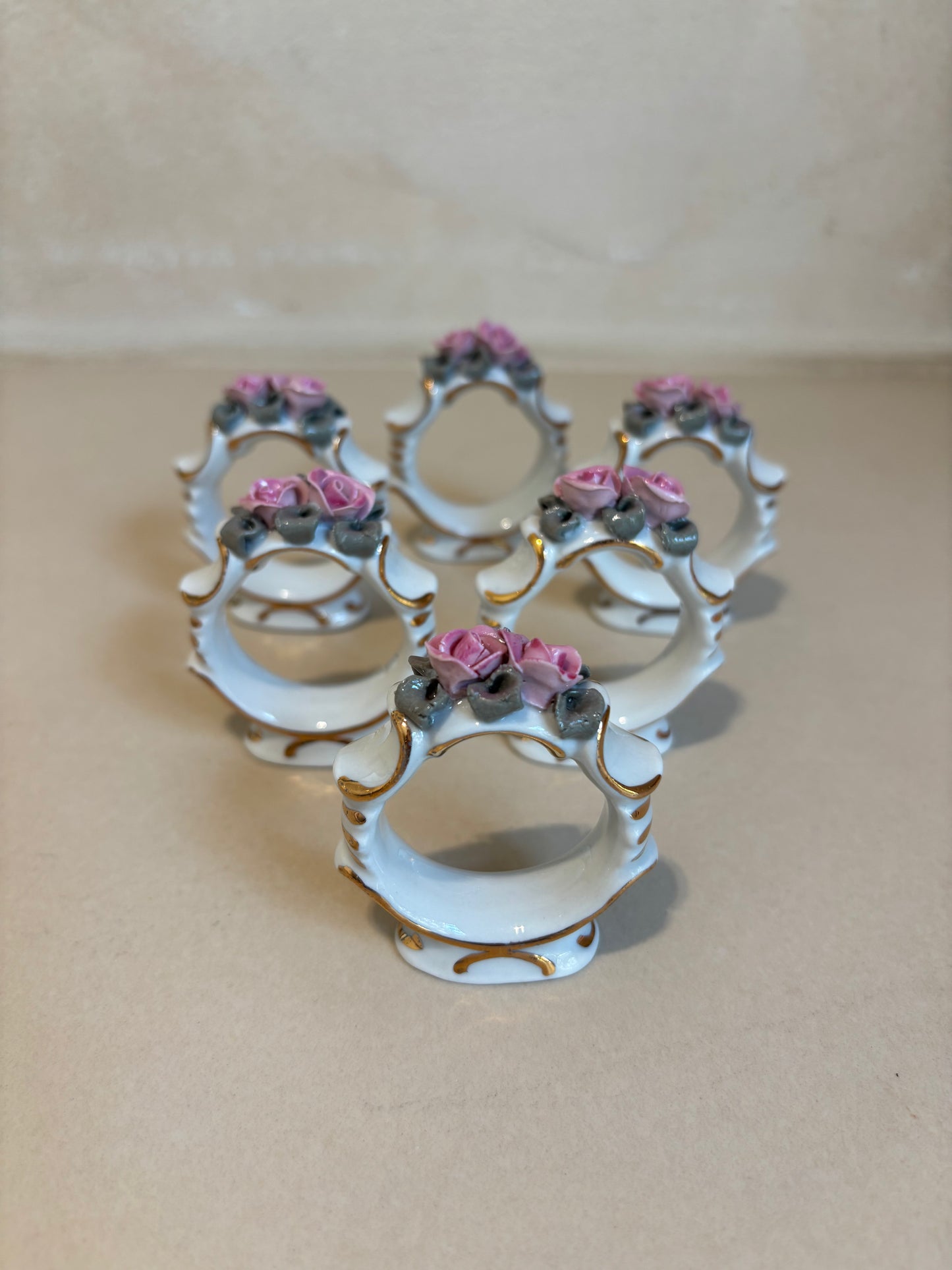 JUEGO DE 6 SERVILLETEROS VINTAGE DE PORCELANA