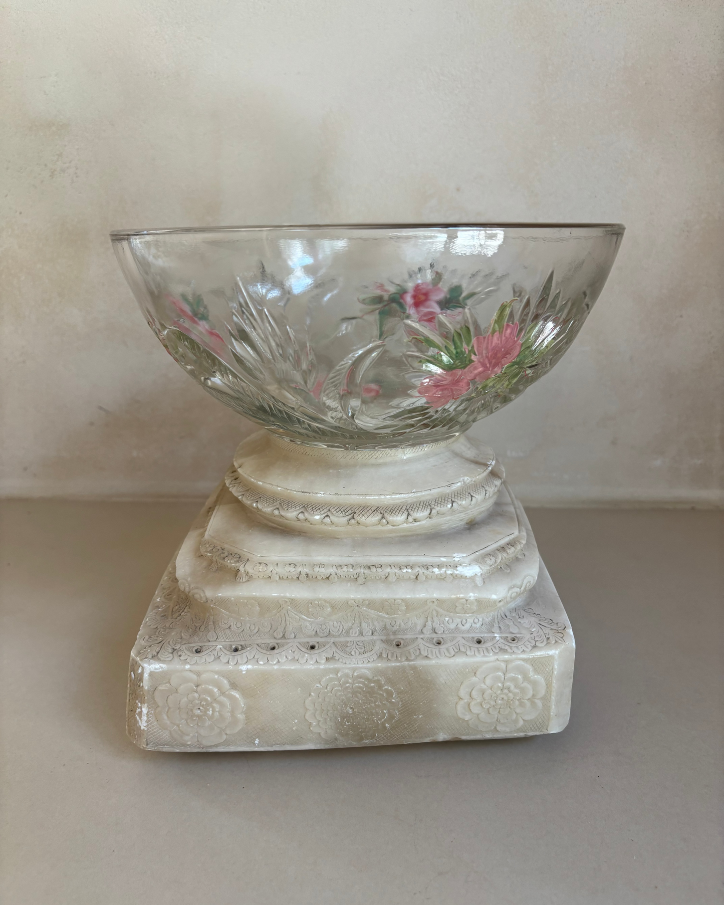 CUENCO PARA MACEDONIA EN VIDRIO PRENSADO.