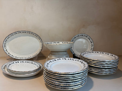 VAJILLA DE LOZA ANTIGUA LA CARTUJA.