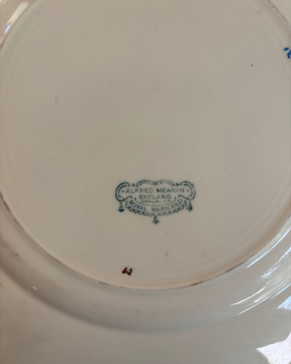 SERVICIO DE MESA EN PORCELANA INGLESA.