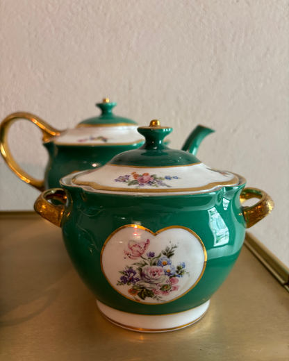 JUEGO DE TÉ DE PORCELANA DE LIMOGES.