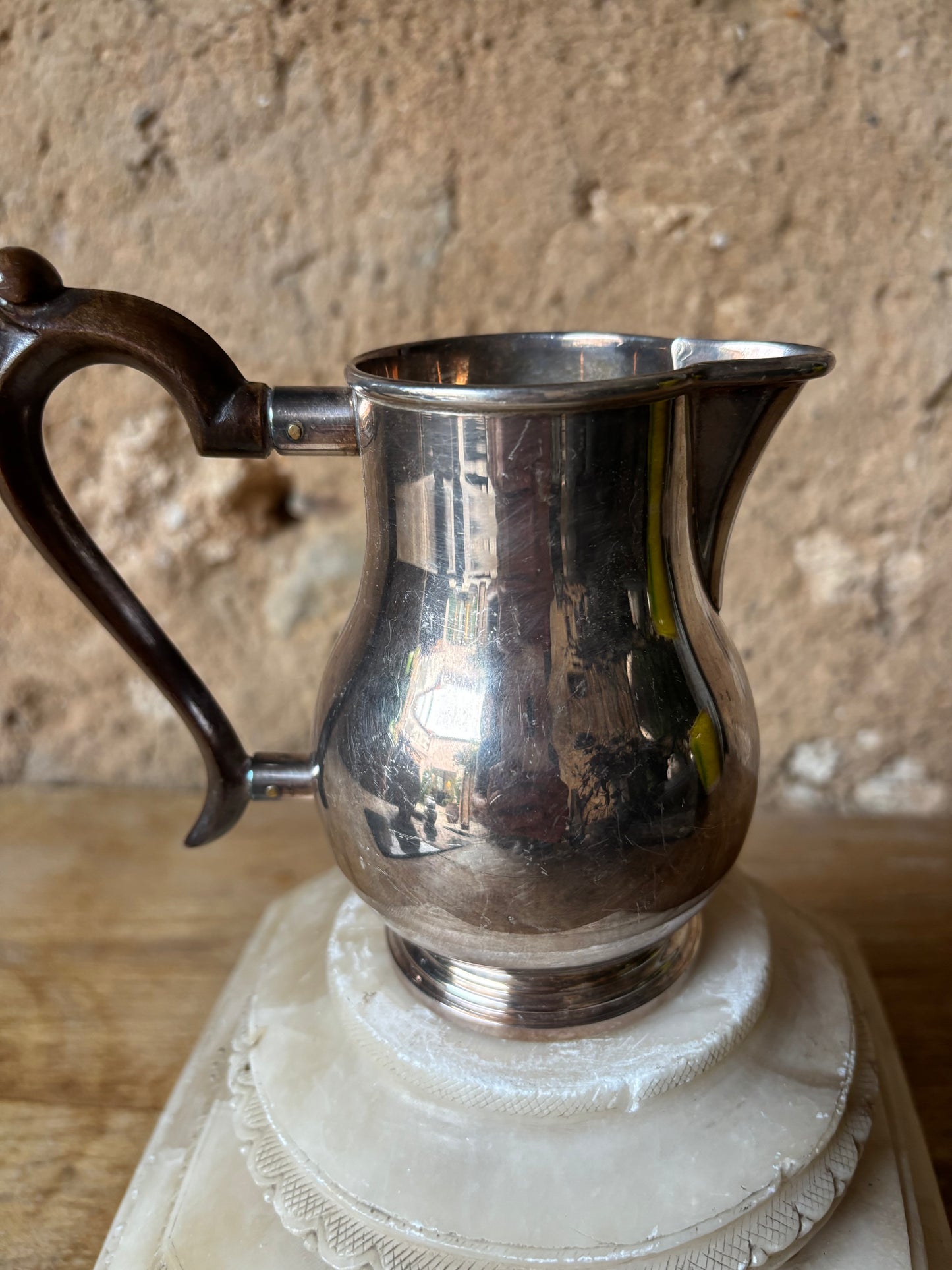 LECHERA AÑOS 50, VALENTÍ