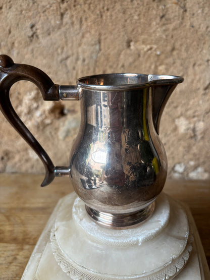 LECHERA AÑOS 50, VALENTÍ