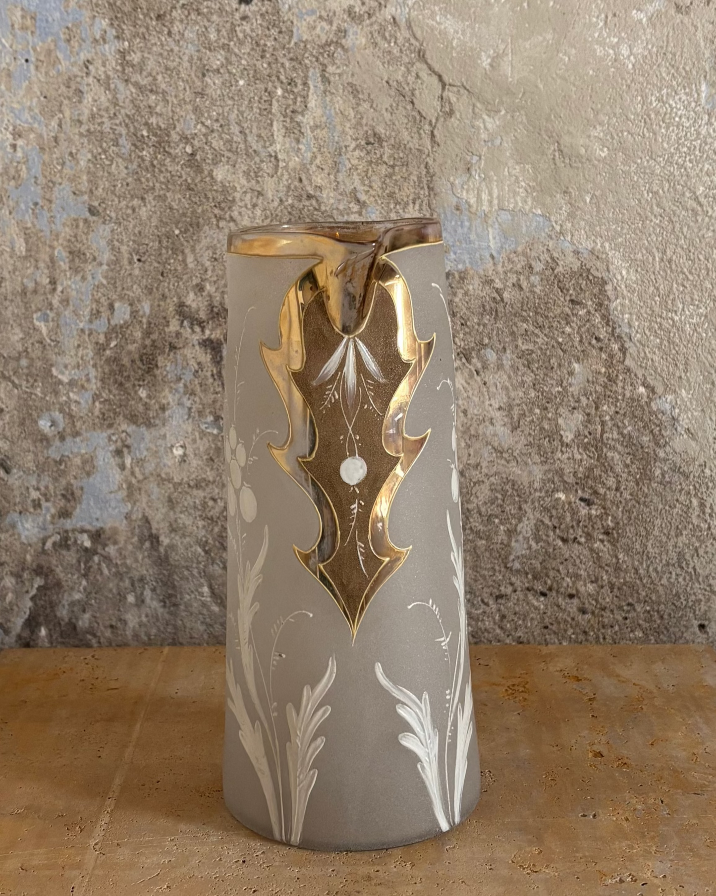 JARRA DE VIDRIO MODERNISTA