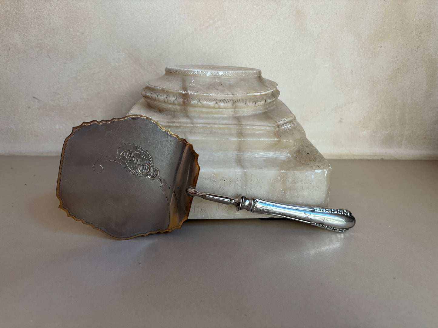 ESPATULA ANTIGUA PARA SERVIR  TARTAS