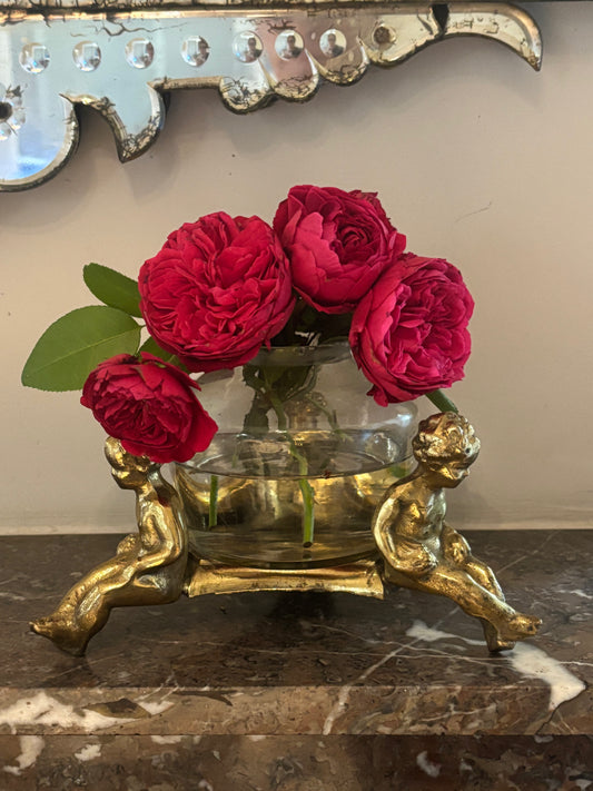 JARRON ANTIGUO CON BASE  DE BRONCE.