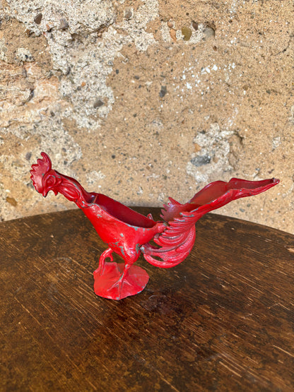 ANTIGUO CENICERO EN FORMA DE GALLO.