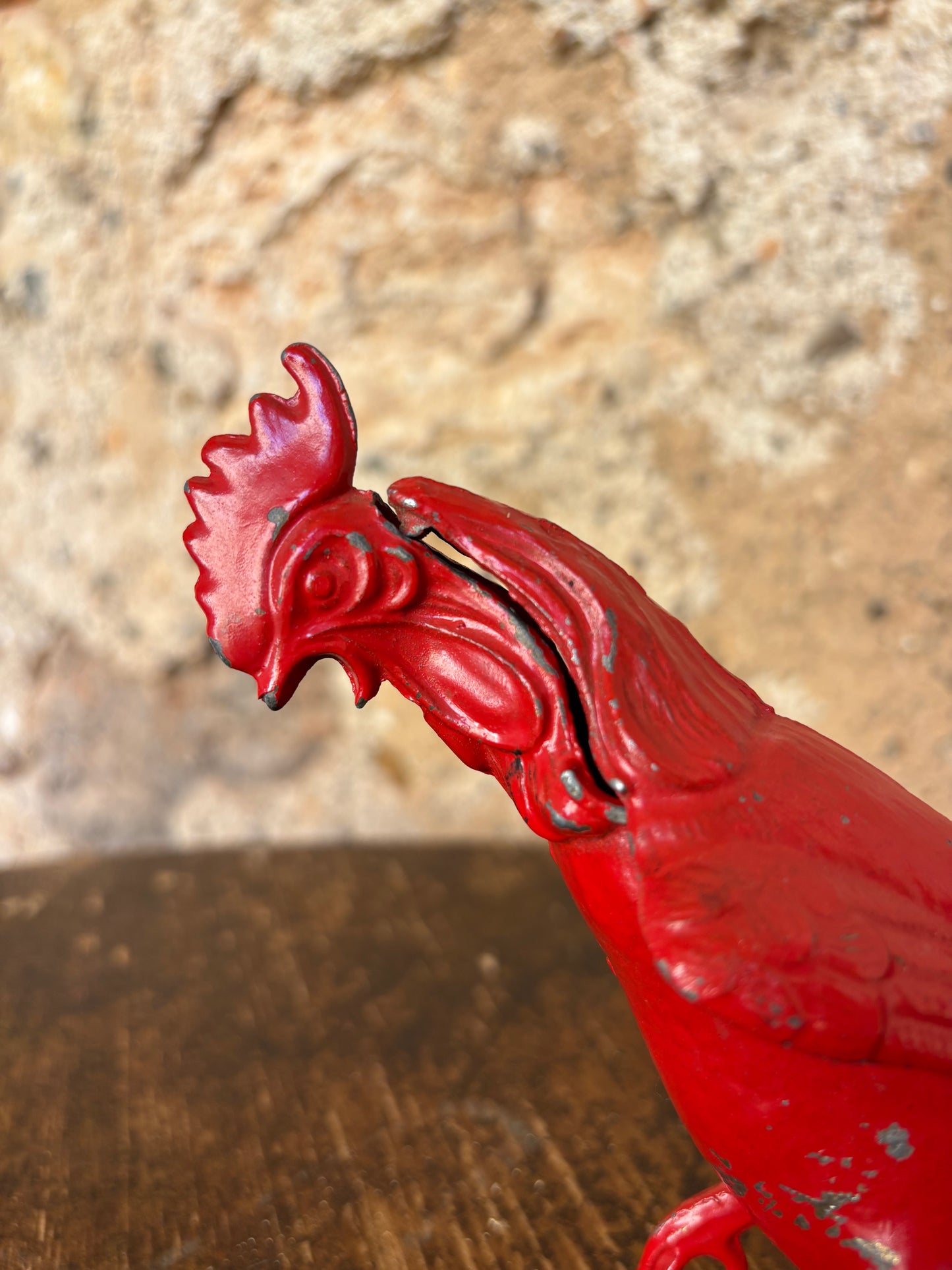 ANTIGUO CENICERO EN FORMA DE GALLO.