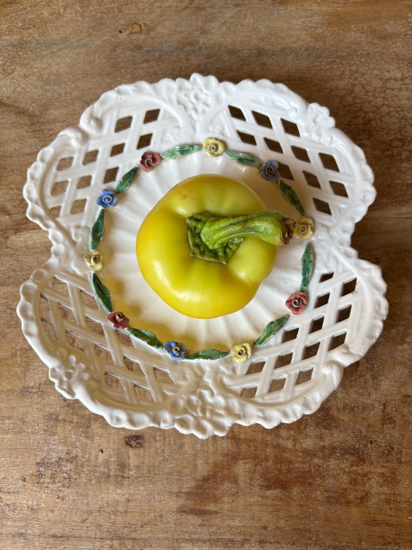 PLATO ANTIGUO CAPODIMONTE.