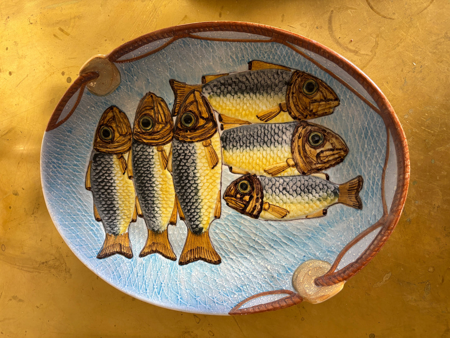 BANDEJA EN CERAMICA DE MANISES.