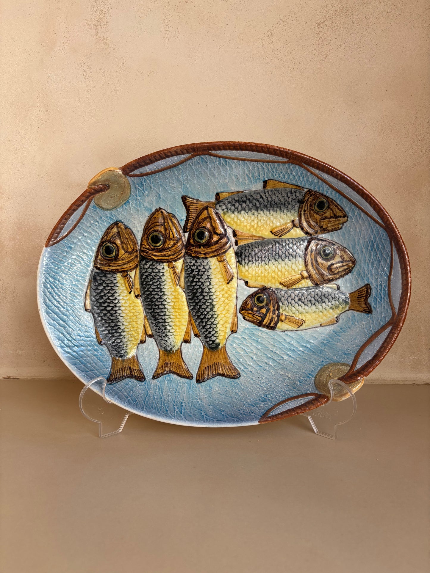 BANDEJA EN CERAMICA DE MANISES.