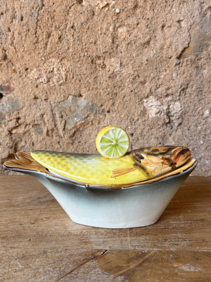 SALSERA EN CERAMICA DE MANISES.