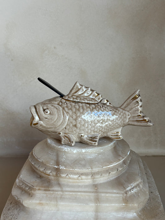 SALSERA-MOSTACERA FORMA DE PEZ.