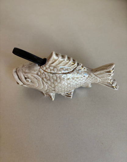 SALSERA-MOSTACERA FORMA DE PEZ.