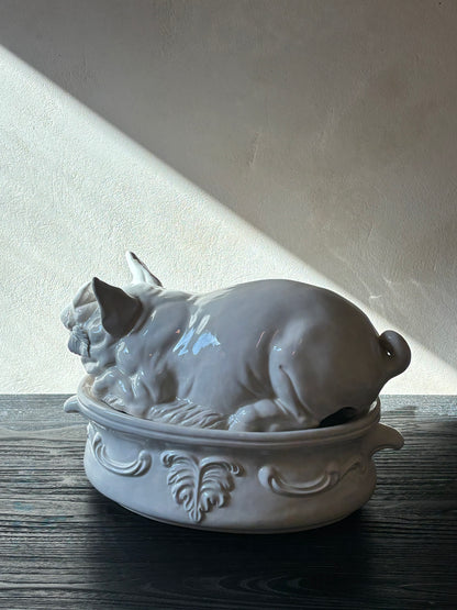 SOPERA VINTAGE EN FORMA DE CERDITO.