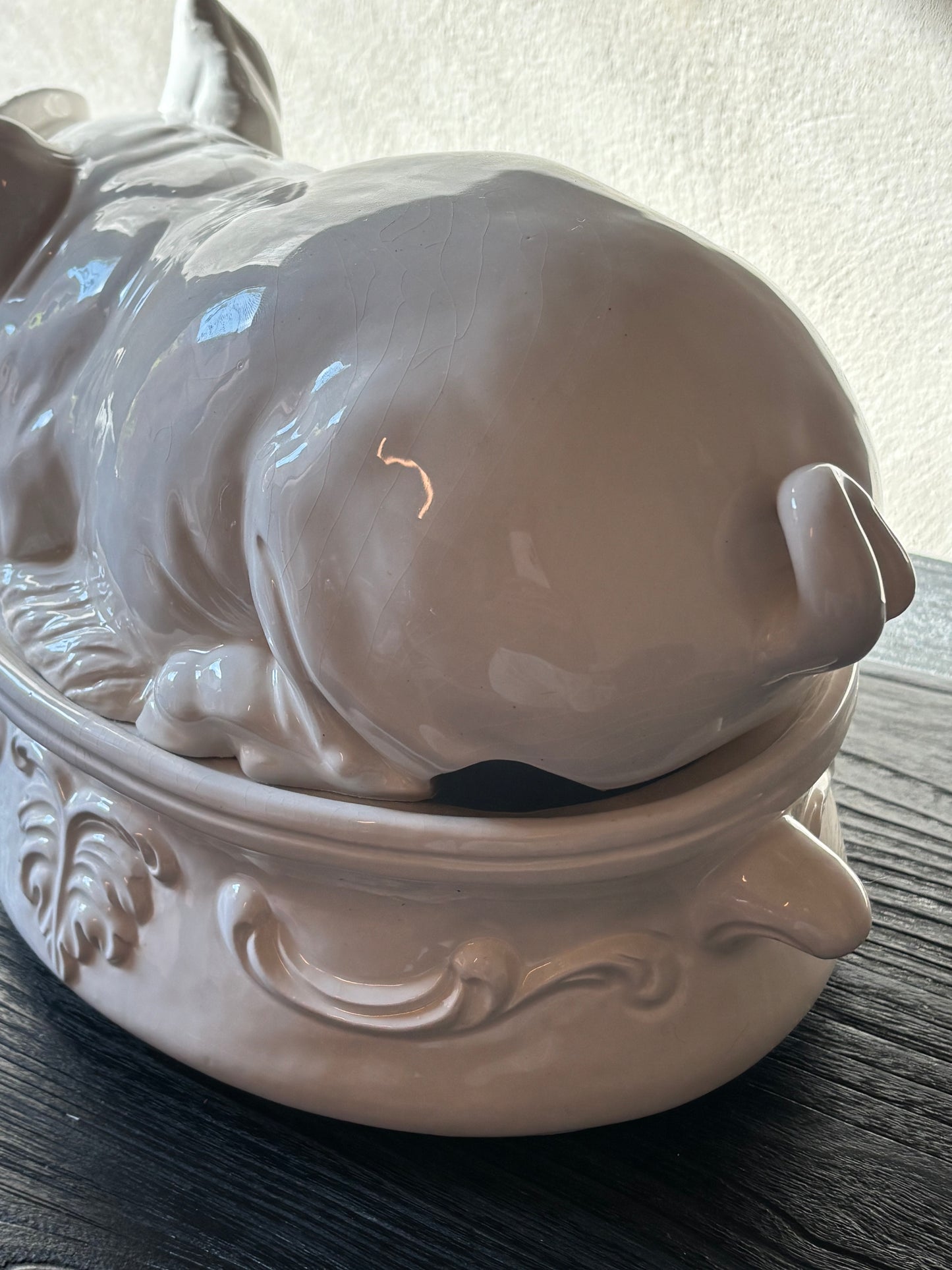 SOPERA VINTAGE EN FORMA DE CERDITO.